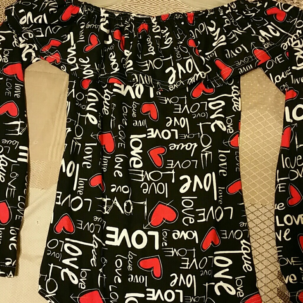 Small "love" bodysuit